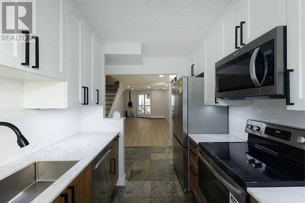 Calgary, AB T2T5S3,18, 2400 15 Street SW