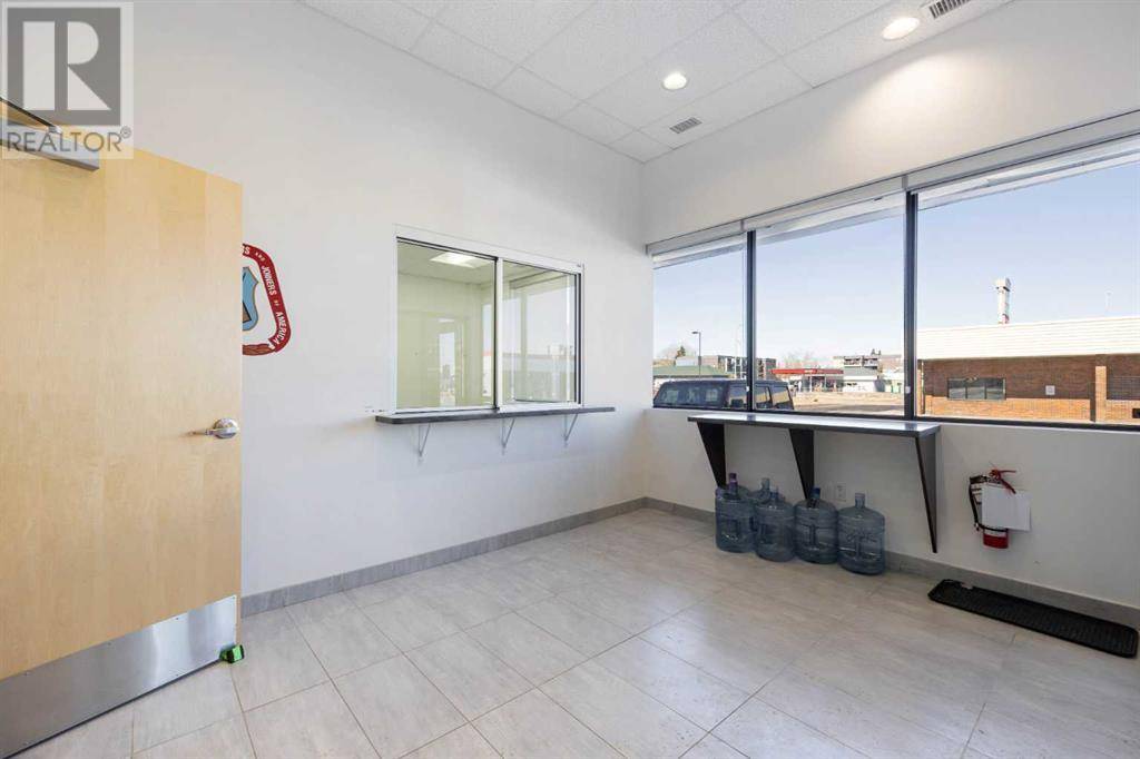 Fort Mcmurray, AB T9H4N6,33, 101 Signal Road