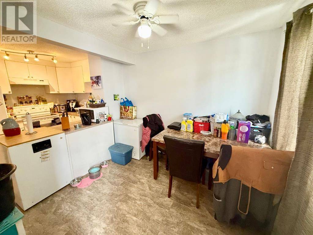 Hinton, AB T7V1C5,22, 110 TAMARACK Avenue