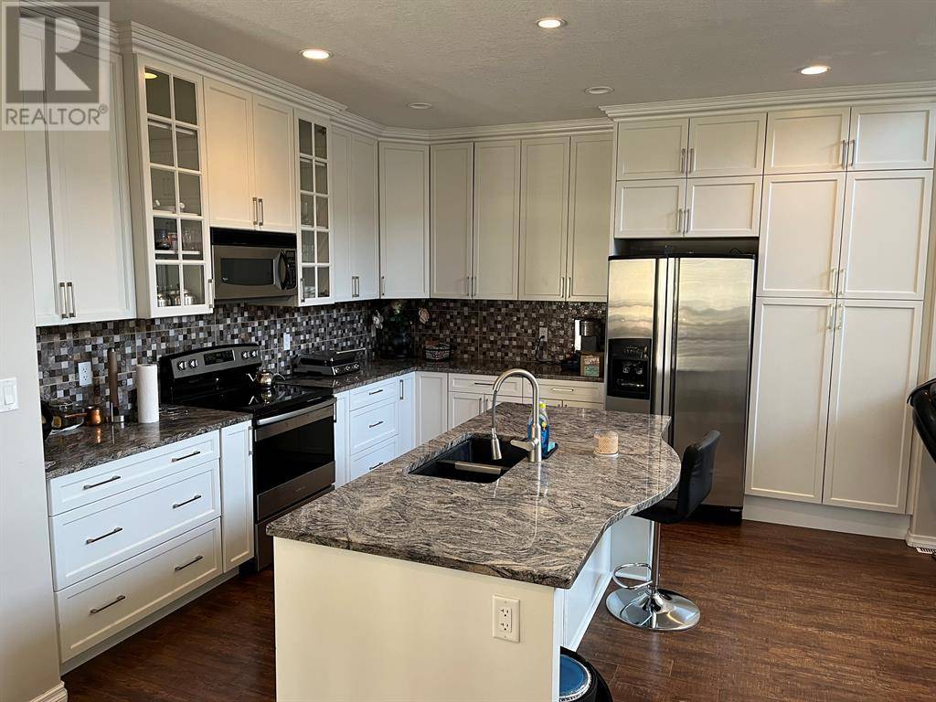 Grimshaw, AB T0H1W0,4417 52A Street