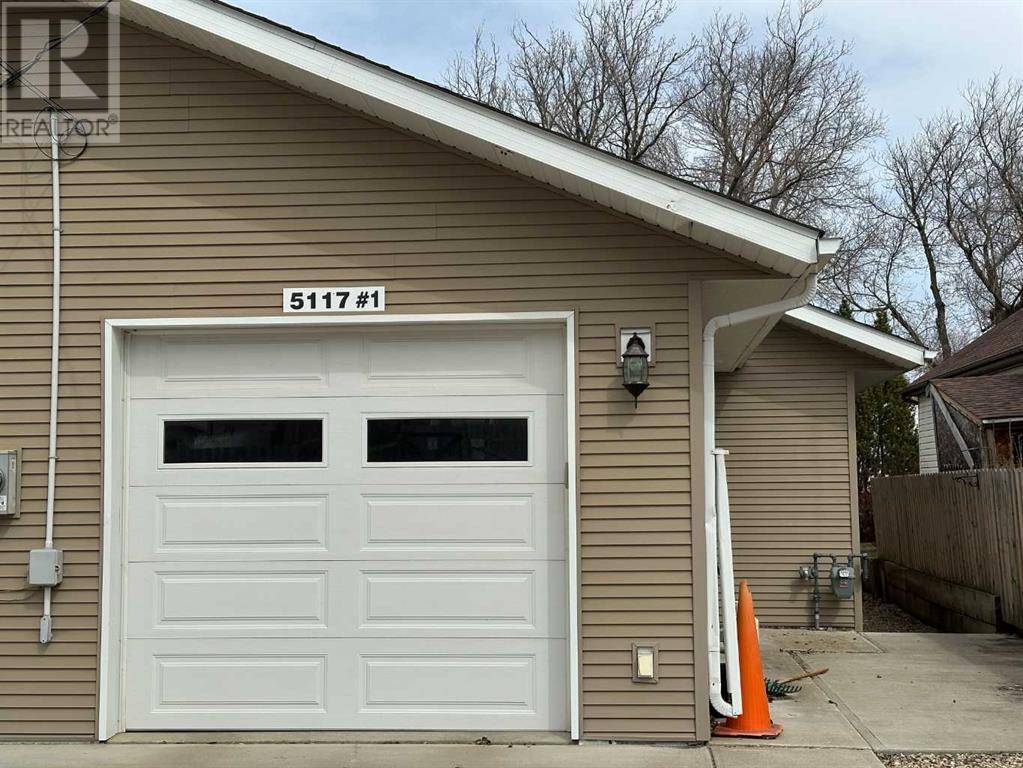 Ponoka, AB T4J1H1,1, 5117 54 Avenue