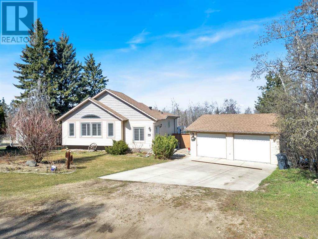 Ponoka, AB T4J1C9,5228 42 Street Close