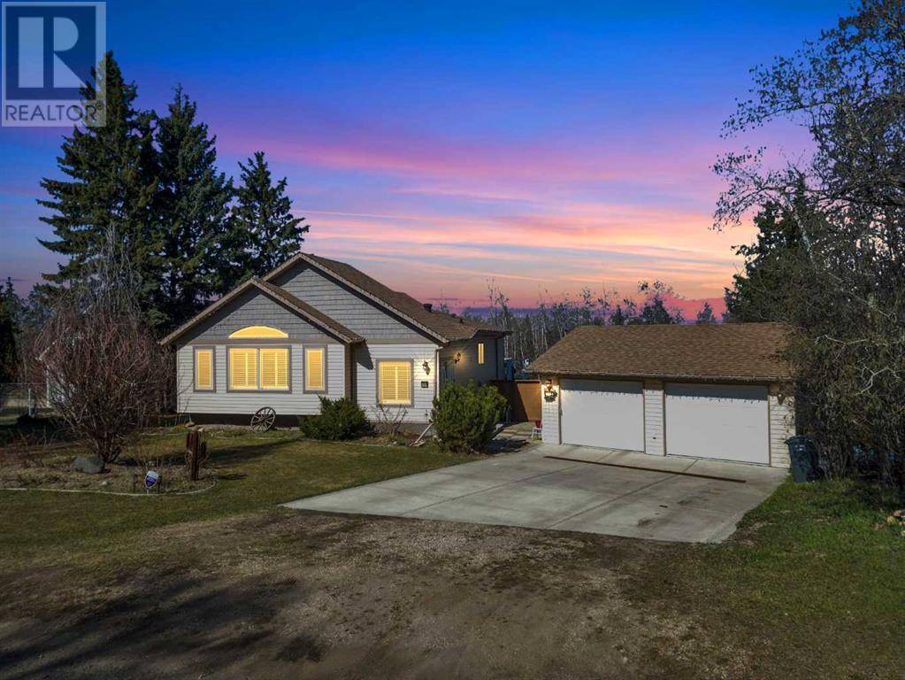 Ponoka, AB T4J1C9,5228 42 Street Close