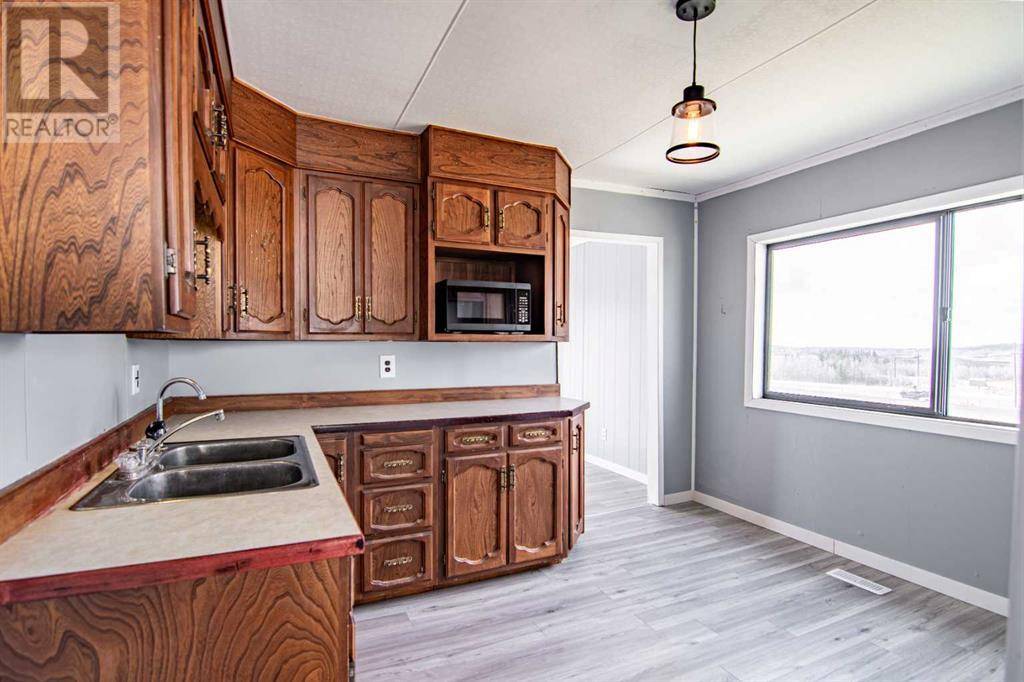 Rural Stettler No. 6 County Of, AB T0C2E0,39061 Range Road 220