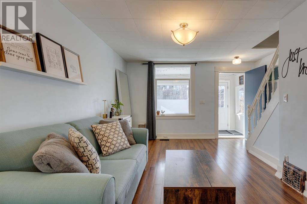Calgary, AB T2S0H6,3612 Parkhill Street SW