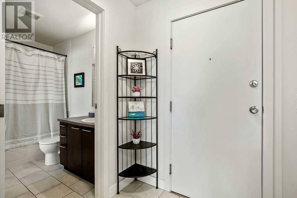 Calgary, AB T3E7N9,410, 35 Richard Court SW
