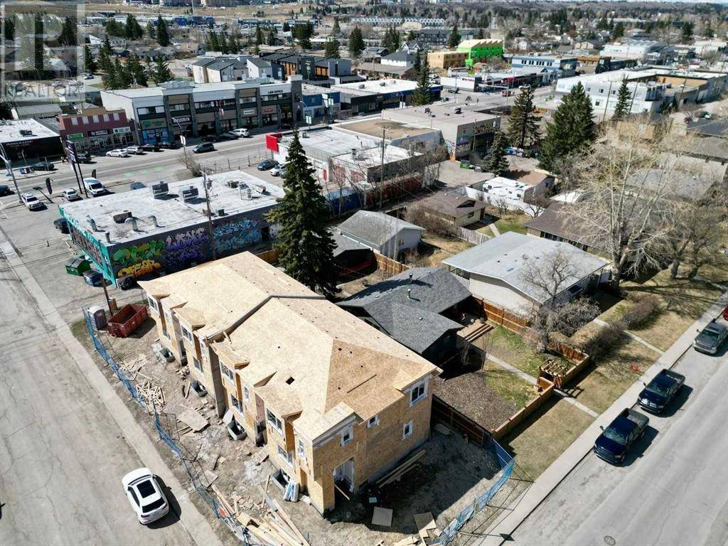 Calgary, AB T3B6R1,3933 62 Street NW