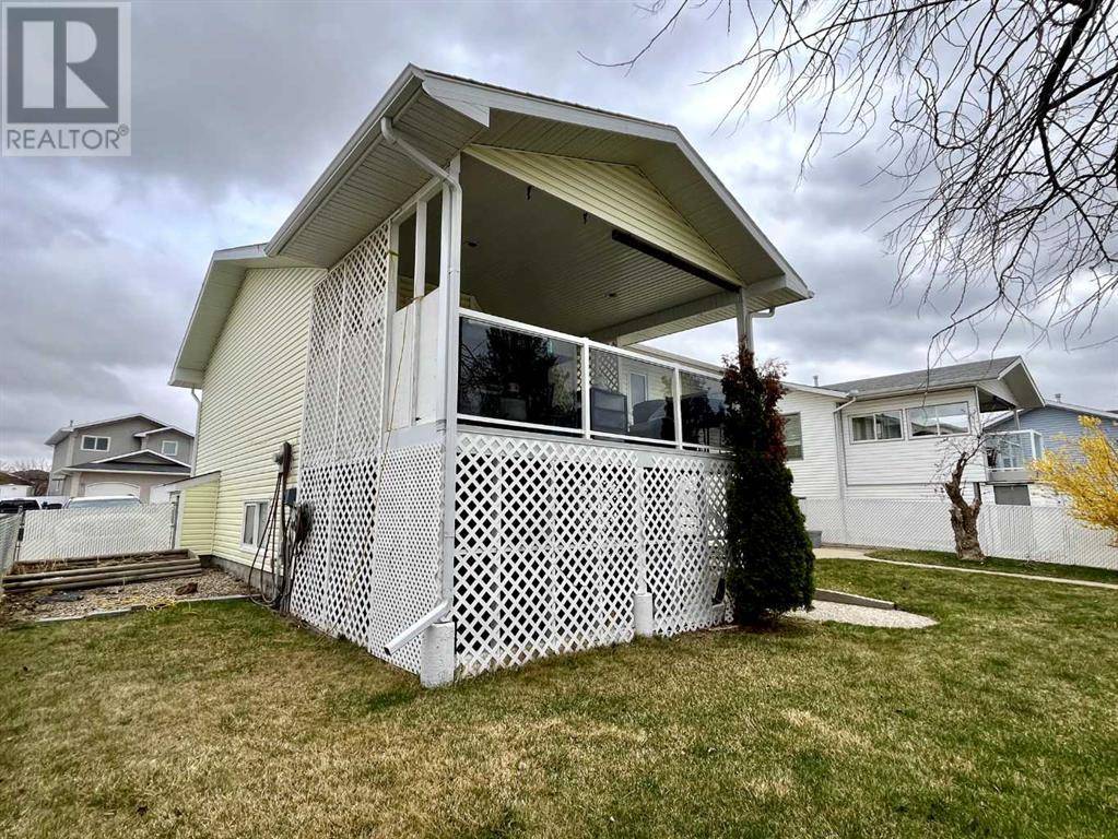 Medicine Hat, AB T1B4H7,30 Sage Close SE