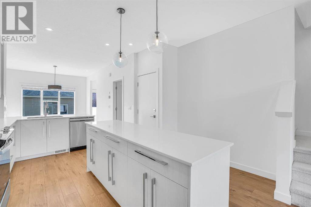 Calgary, AB T3S0E9,7557 202 Avenue SE