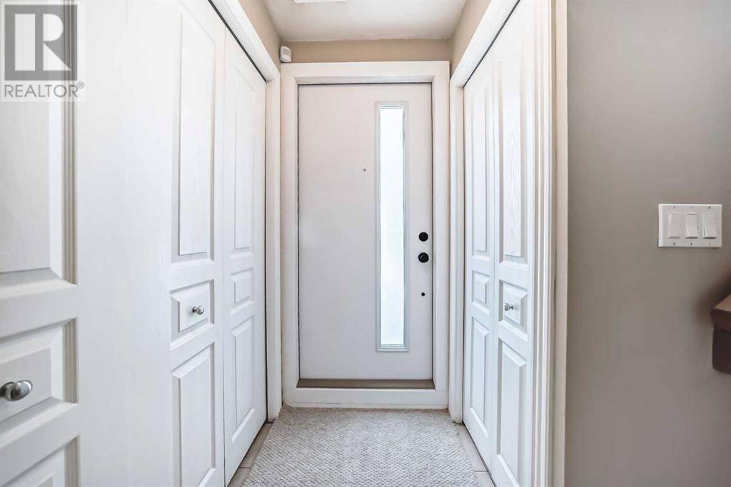 Calgary, AB T3E6V1,239, 52 Glamis Green SW