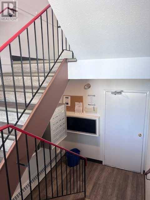 Red Deer, AB T4R1V4,303, 19 Bennett Street