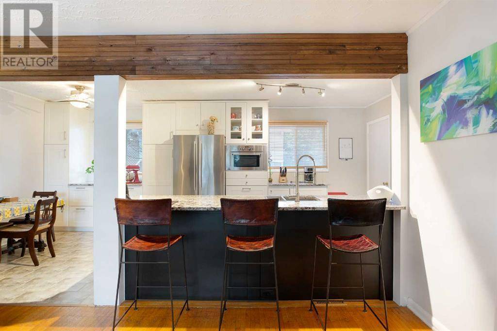 Calgary, AB T2K0J2,127 44 Avenue NW