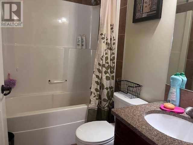 Drumheller, AB T0J0Y6,827 Bankview Drive