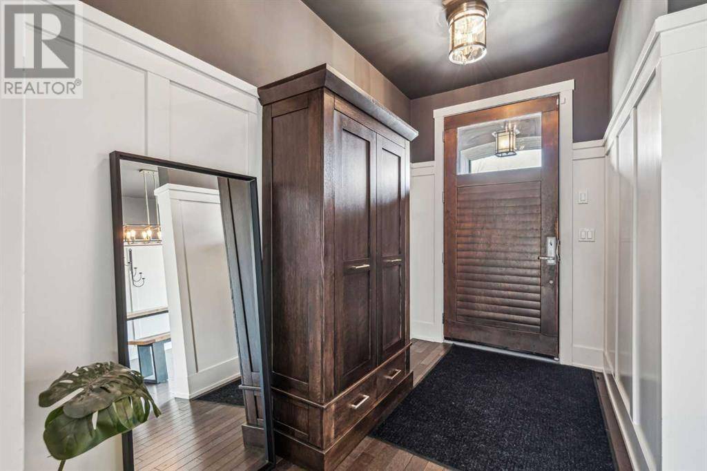 Calgary, AB T3E1V7,2209 24A Street SW