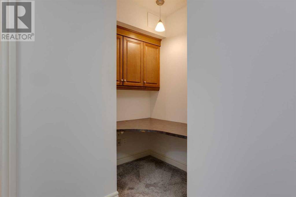 Calgary, AB T2P0C3,1104, 910 5 Avenue SW
