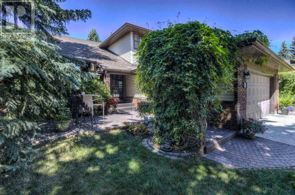 Calgary, AB T2V4R7,203 Pump Hill View SW