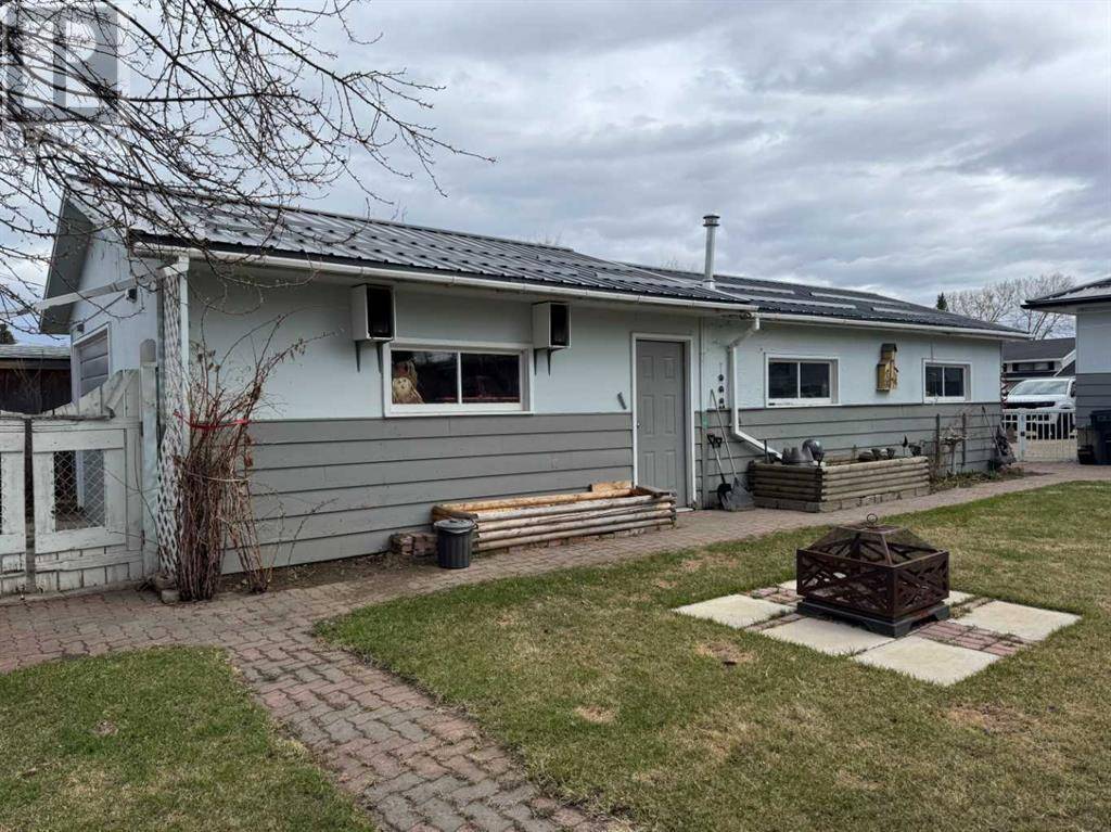 Slave Lake, AB T0G2A2,304 4 Street NE