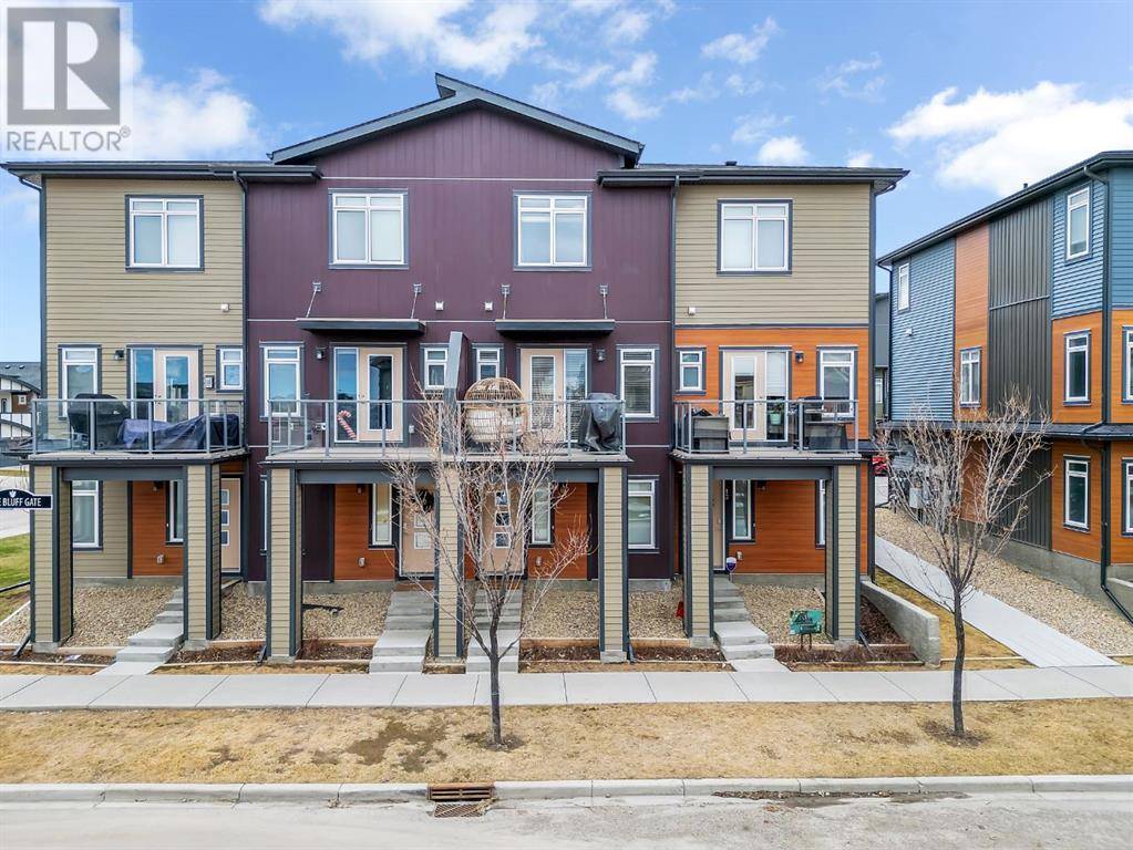 Calgary, AB T3R1T5,11 Sage Bluff Gate NW