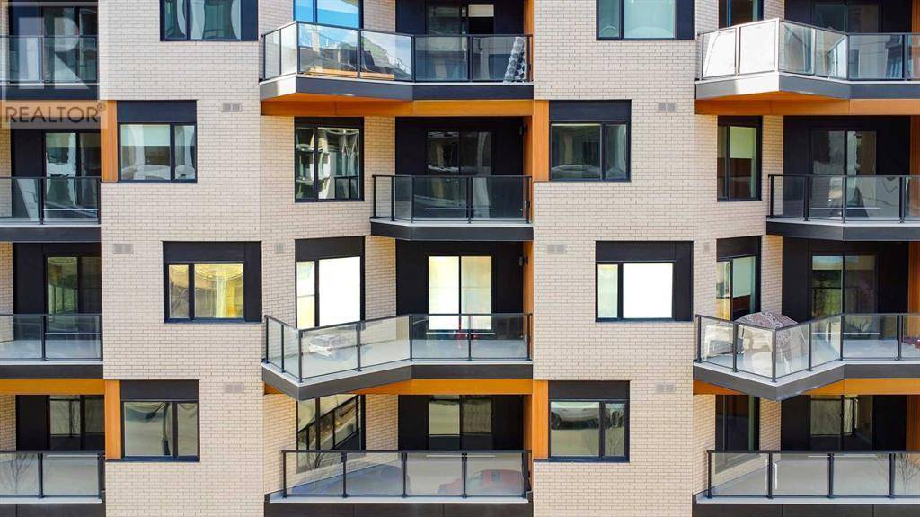 Calgary, AB T3H6L3,307, 8370 Broadcast Avenue SW
