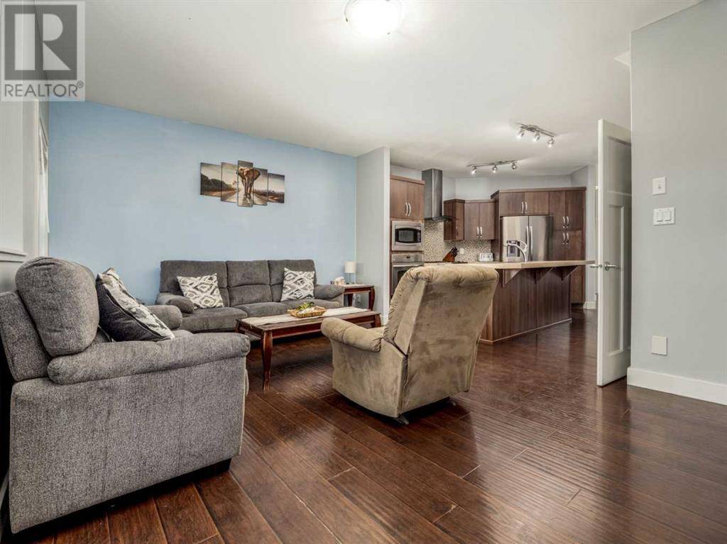 Lethbridge, AB T1J5C4,407 Keystone Chase W
