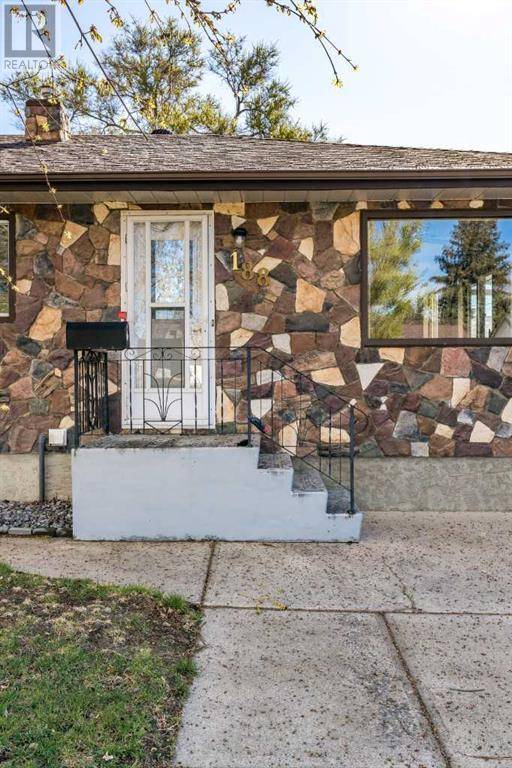 Medicine Hat, AB T1A6V9,188 Burns Crescent NW