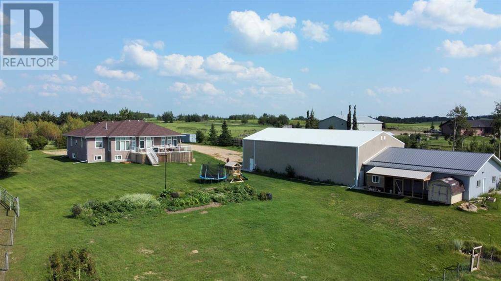 Rural Ponoka County, AB T4J1R3,420084 Range Road 252