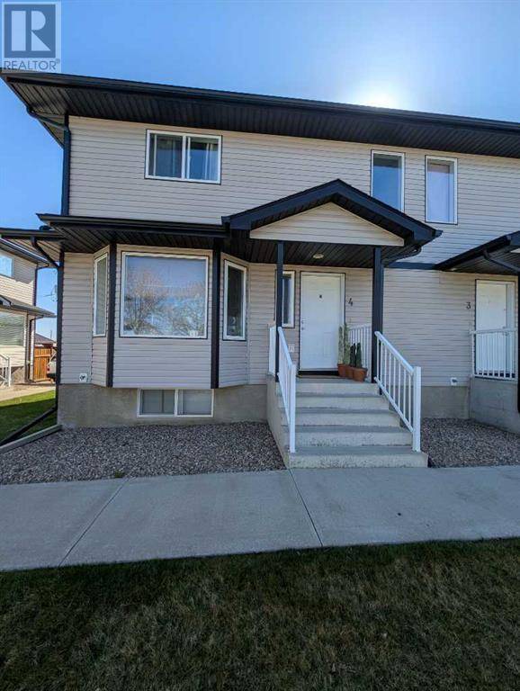 Redcliff, AB T0J2P0,4, 128 3 Street NE