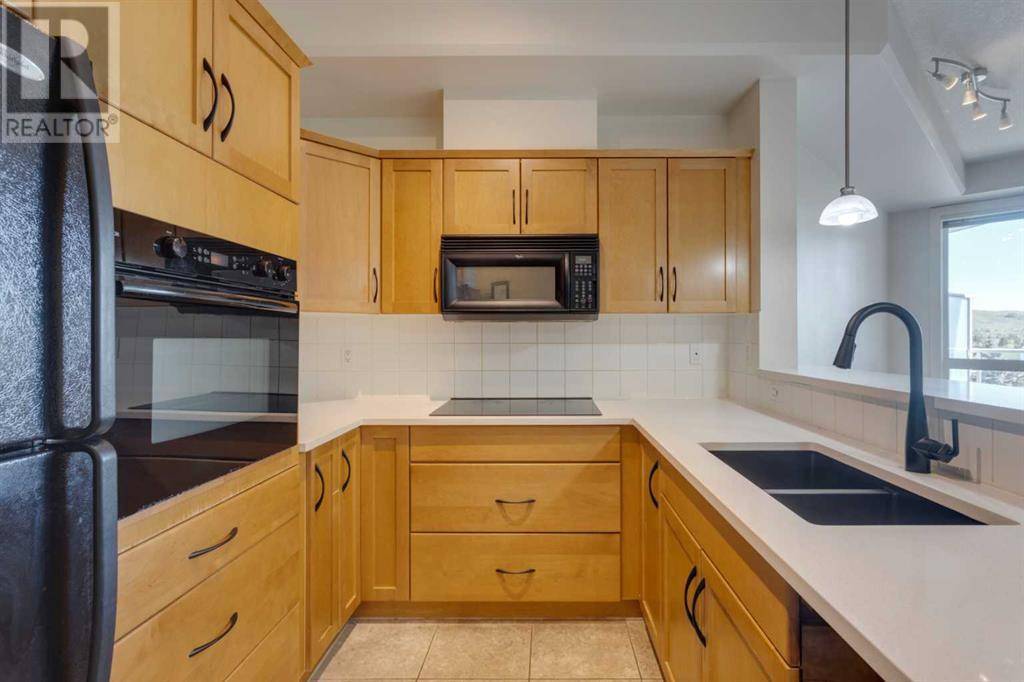 Calgary, AB T2L0Y2,403, 3111 34 Avenue NW