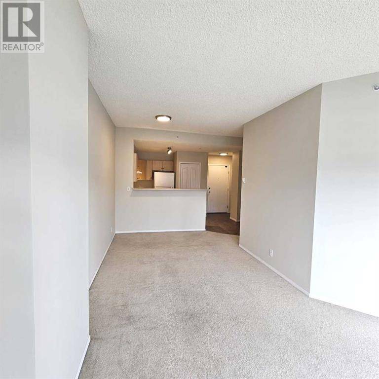 Calgary, AB T2R1S6,607, 1053 10 Street SW