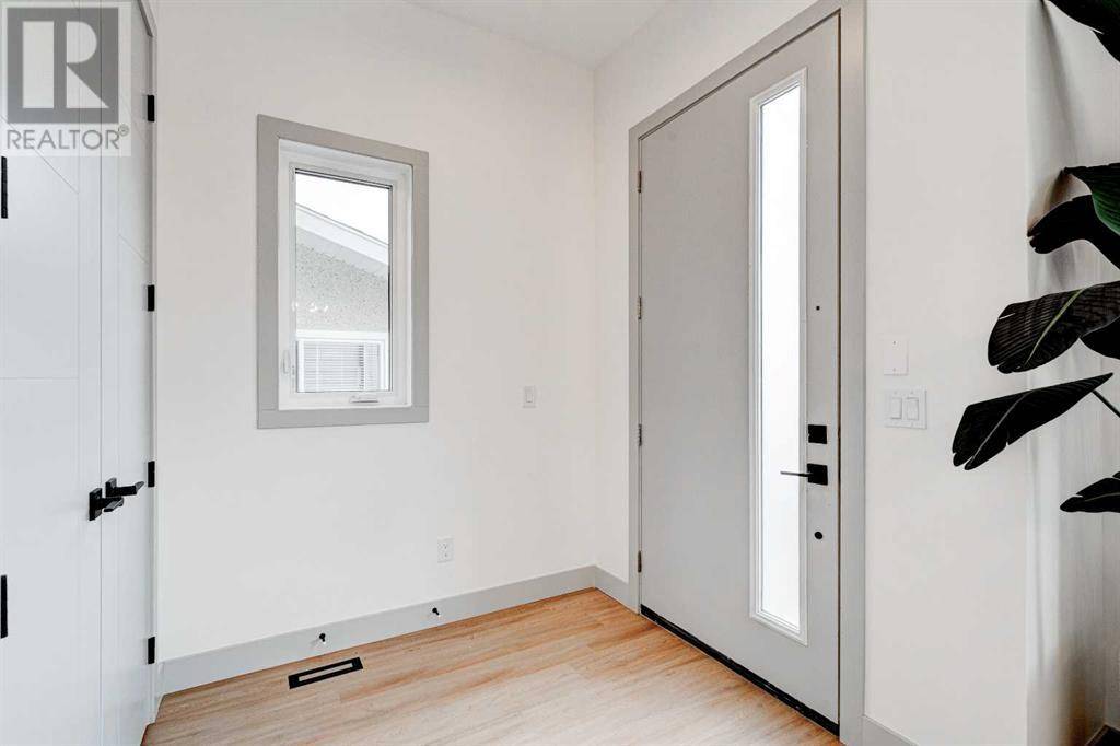 Calgary, AB T3B2P8,4615 82 Street NW