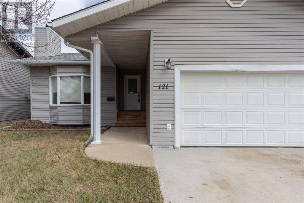 Fort Mcmurray, AB T9K1G5,121 Cowley Bay