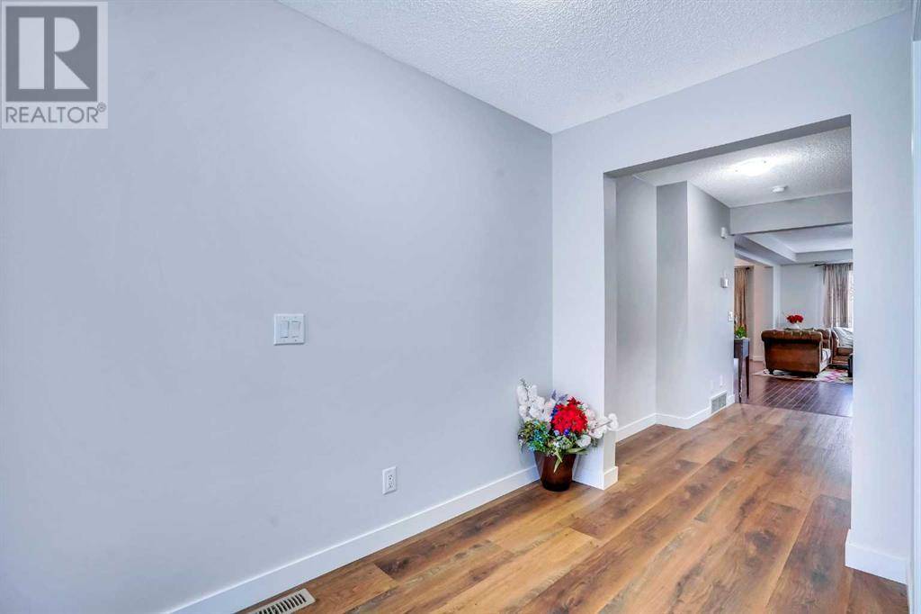 Airdrie, AB T4B4E8,209 Windford Park SW