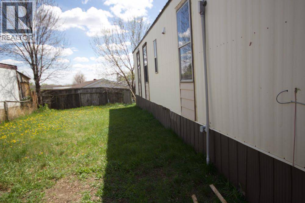 Medicine Hat, AB T1A7Z6,181 Fairchild Street SW