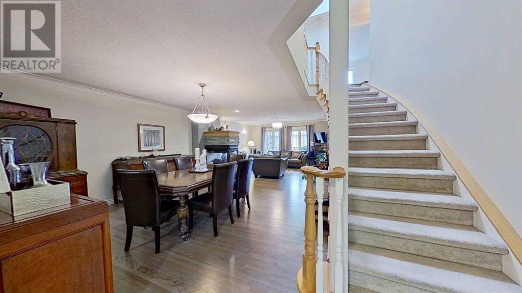 Calgary, AB T2M2J4,723 27 Avenue NW