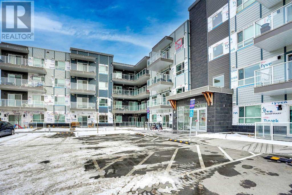 Calgary, AB T3P1X7,117, 40 Carrington Plaza NW