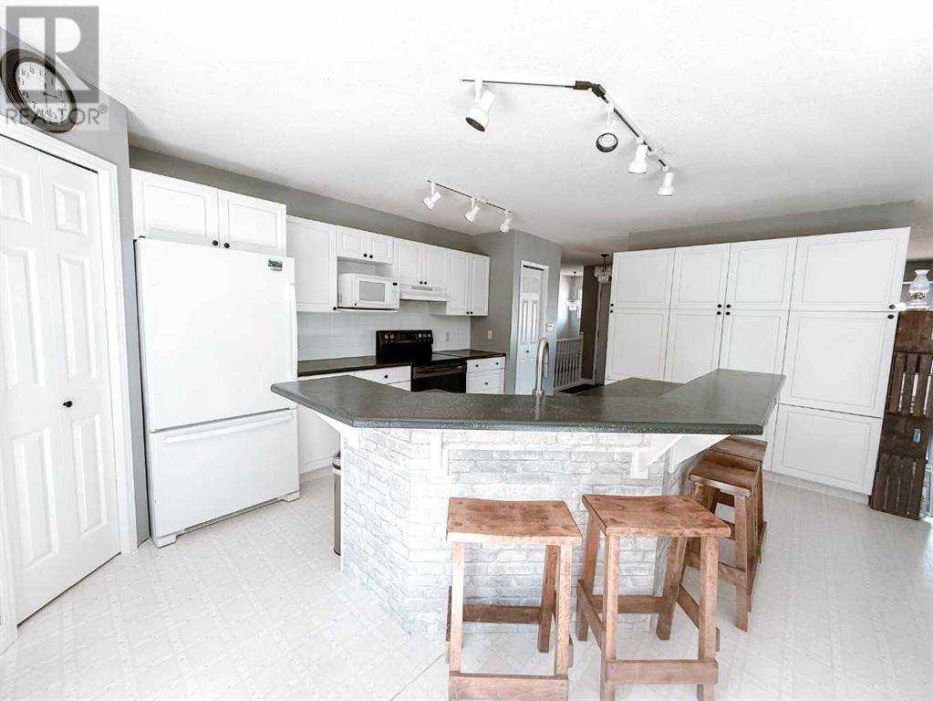 Whitecourt, AB T7S1S4,69 Park Drive