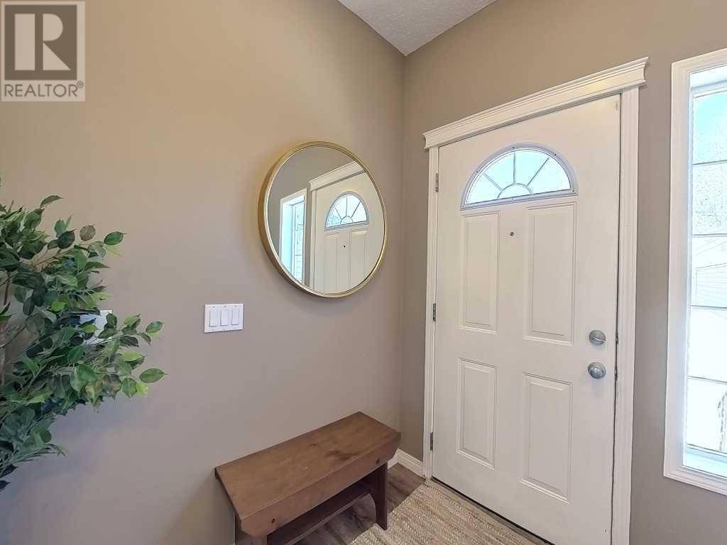 Calgary, AB T3H5J3,48 Cougarstone Square SW