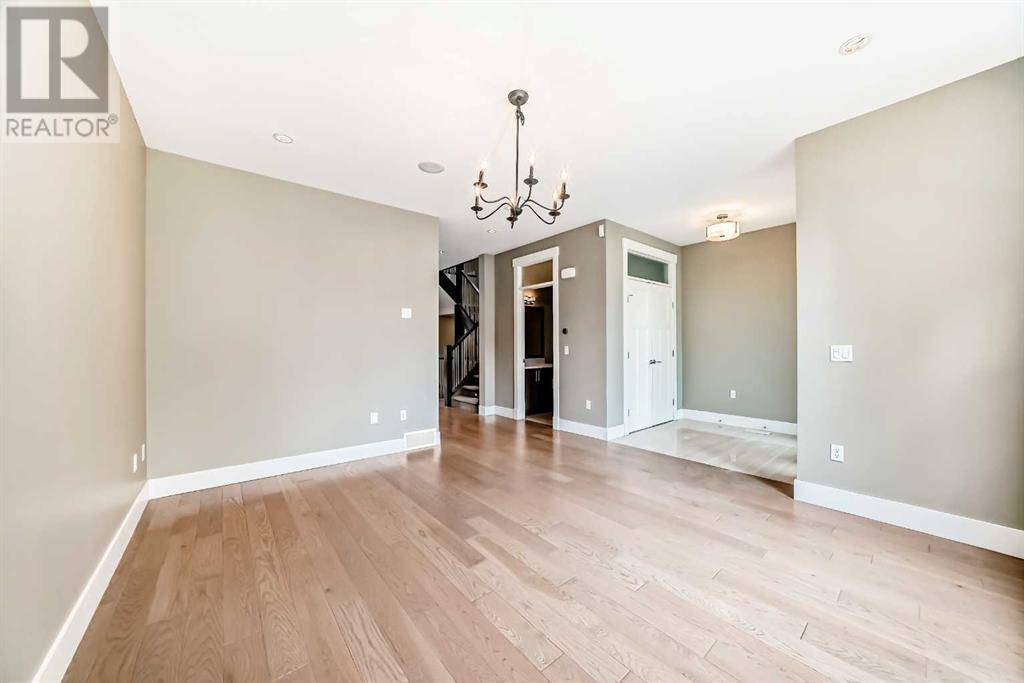 Calgary, AB T3E1J8,2117 51 Avenue SW