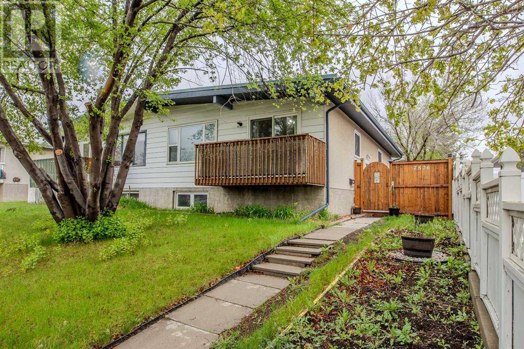 Calgary, AB T2K4C9,7526 Huntridge Crescent NE
