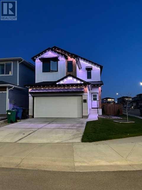 Lethbridge, AB T1J5W8,102 Goldenrod Road W
