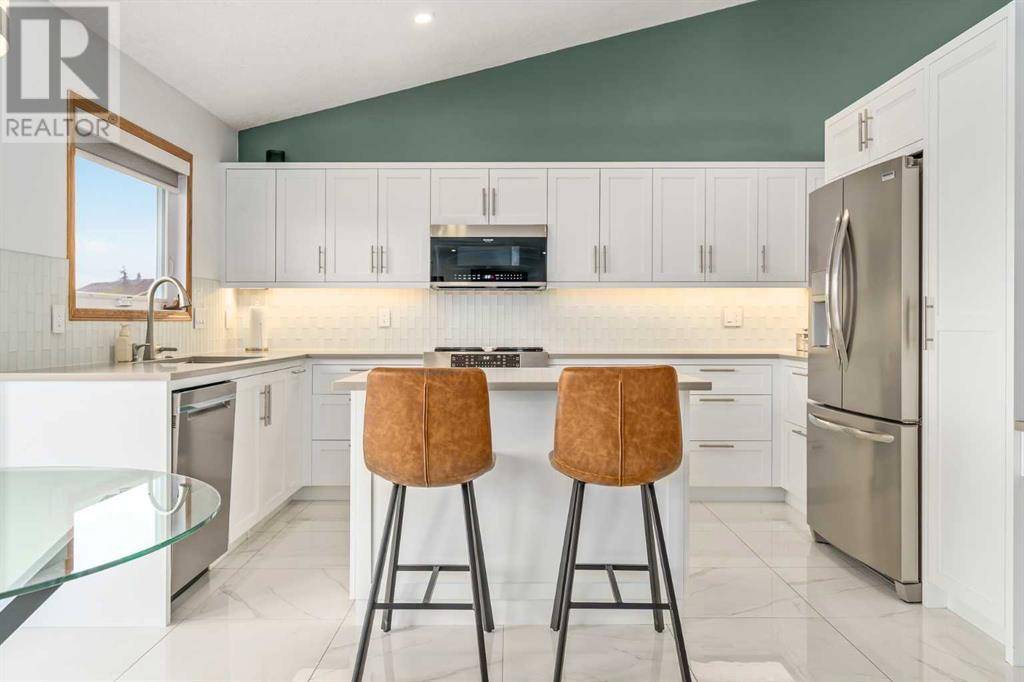 Chestermere, AB T1X1C5,220 Lakeside Greens Drive