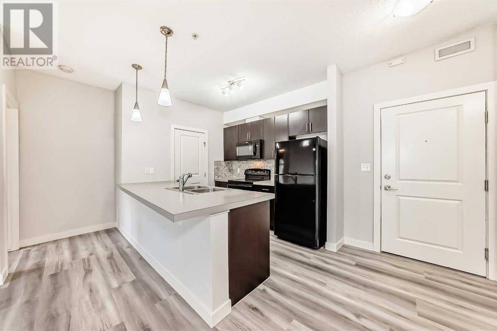 Calgary, AB T2Y3V1,113, 23 Millrise Drive SW