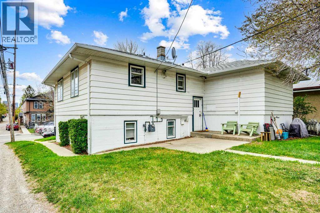 Calgary, AB T2M2L8,112 29 Avenue NW