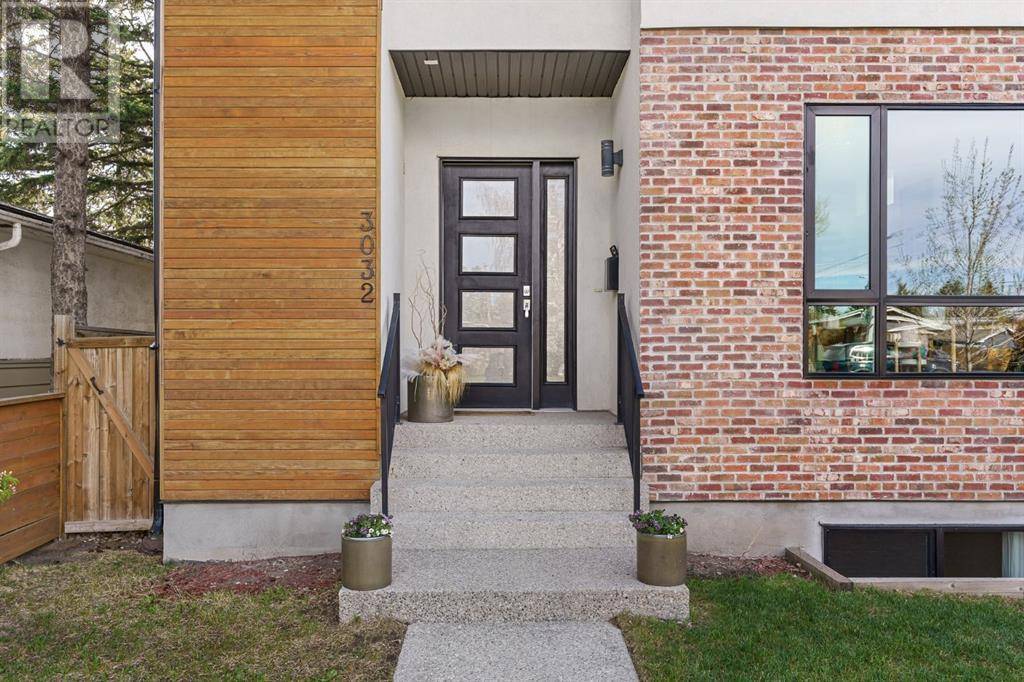 Calgary, AB T3E3B6,3032 37 Street SW