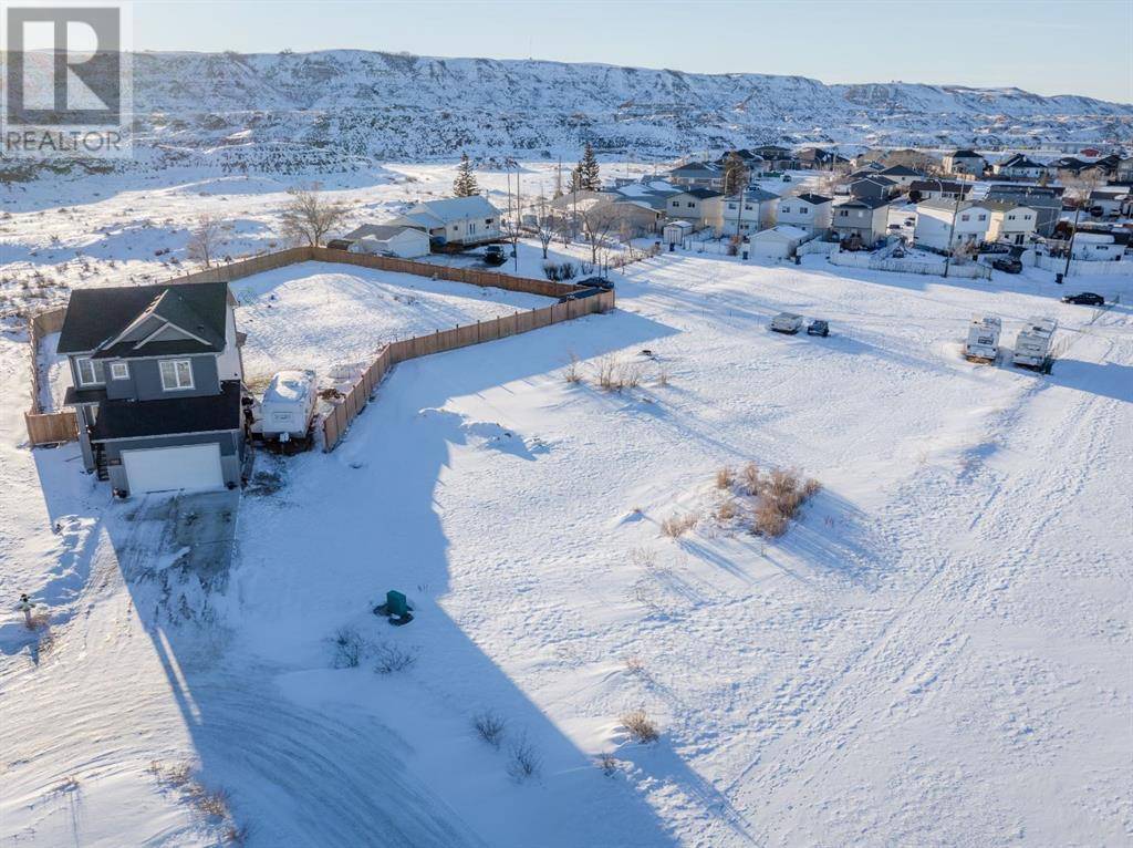 Drumheller, AB T0J0Y6,811 3 Street SW