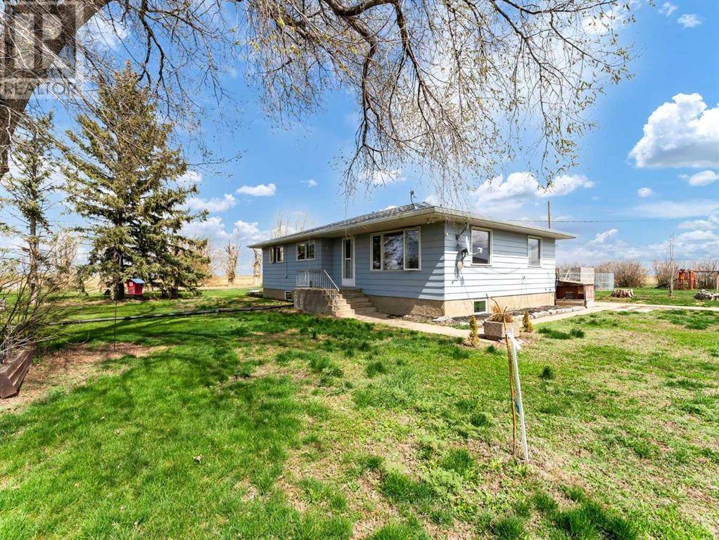 Rural Newell County Of, AB T0J3K0,165037 HWY 875