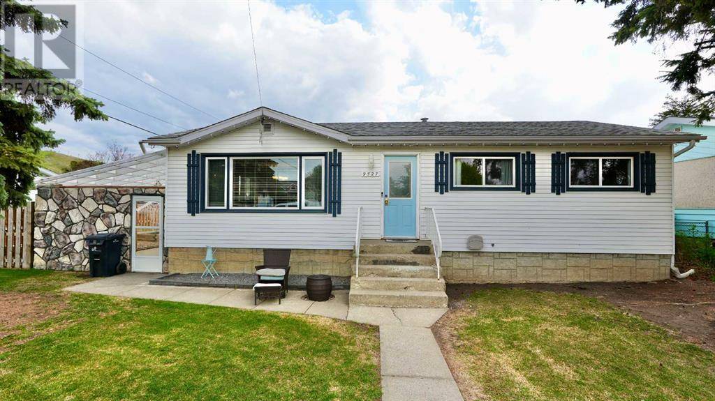 Peace River, AB T8S1G3,9527 85 Avenue