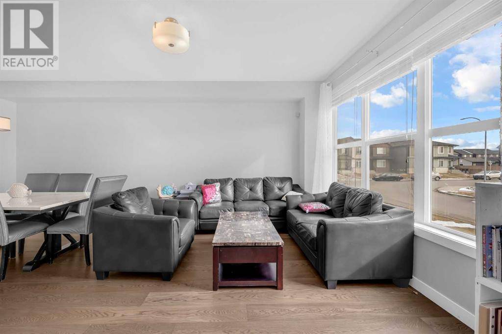 Calgary, AB T3J0V9,220 Savanna Road NE