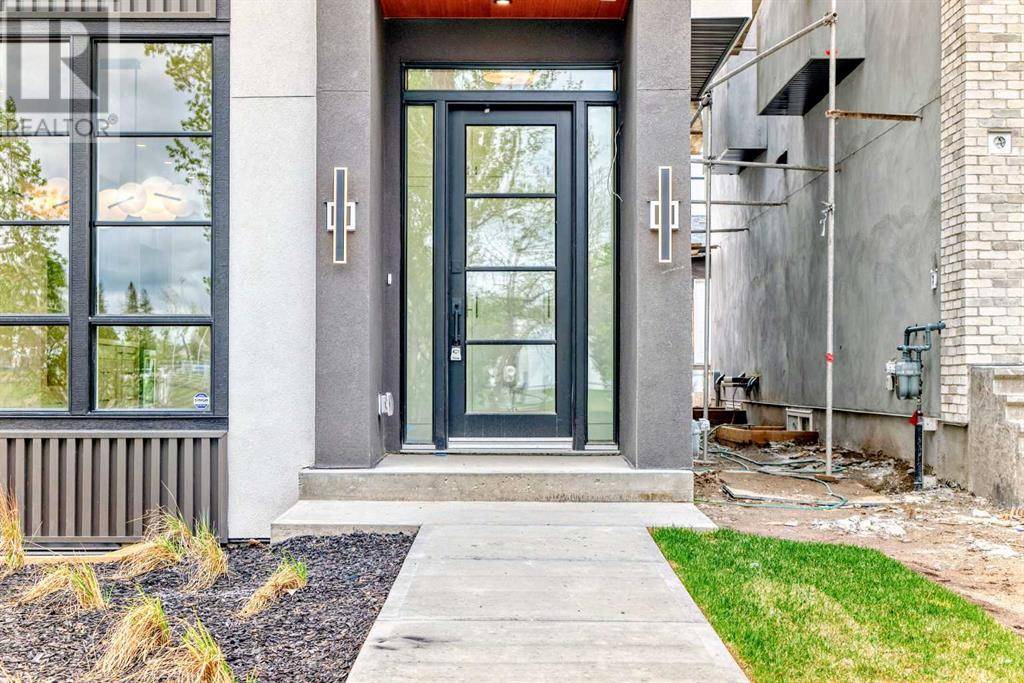 Calgary, AB T2T1V8,1615 32 Avenue SW