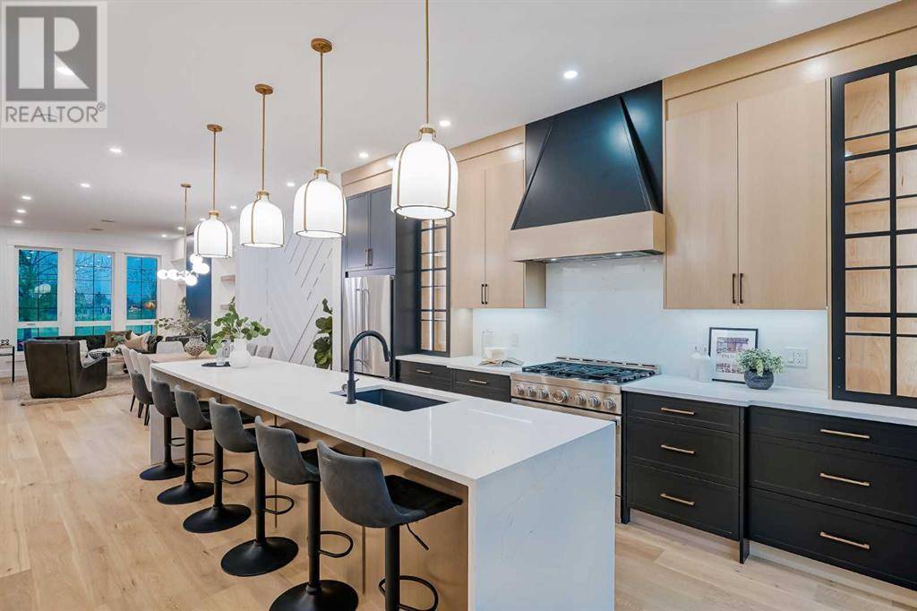 Calgary, AB T3E3K3,3531 40 Street SW